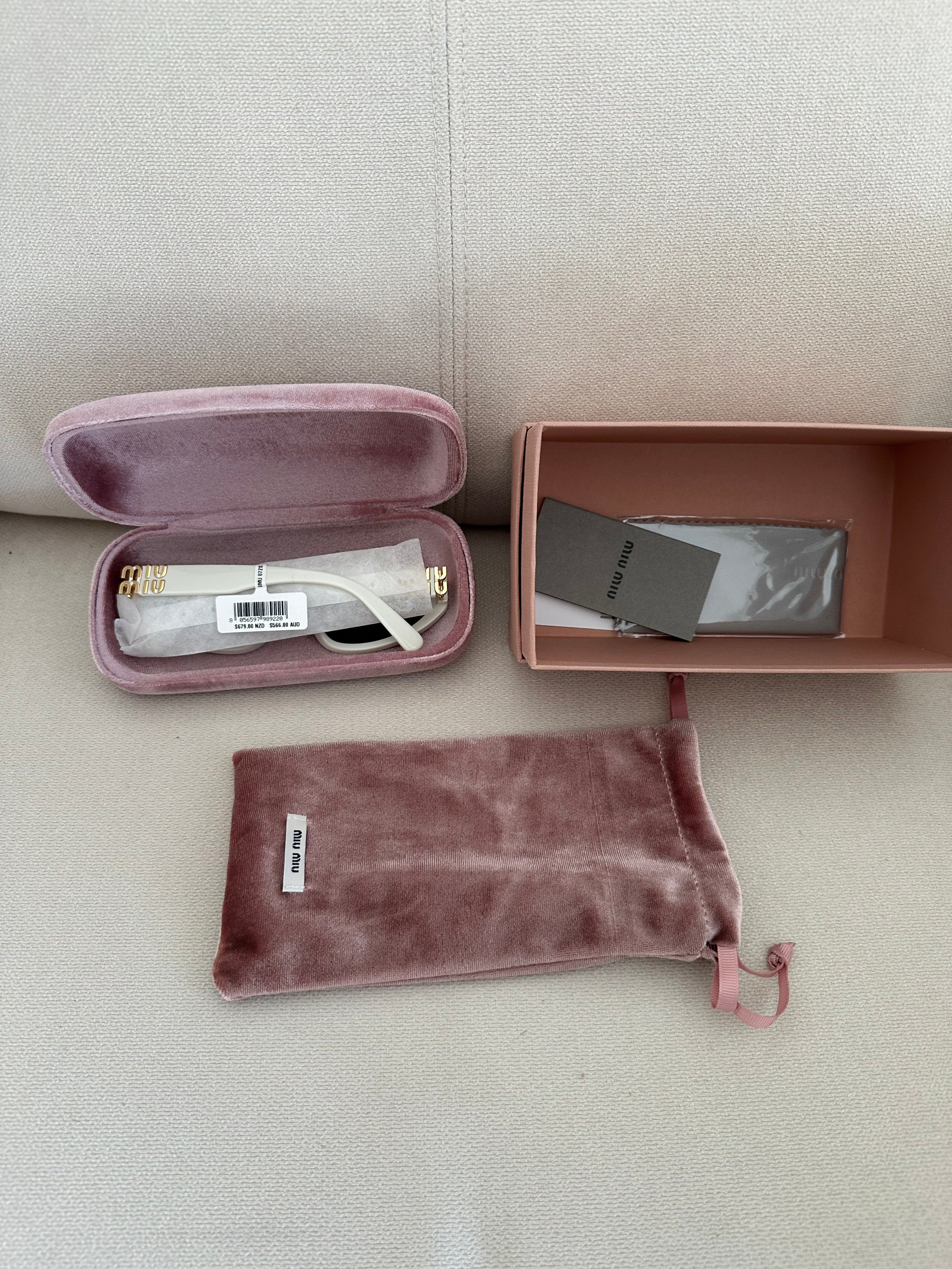Miu miu - CONS